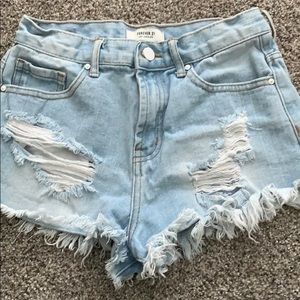 Ripped denim shorts